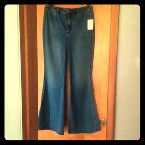 Brand new Free People bell-bottom jeans